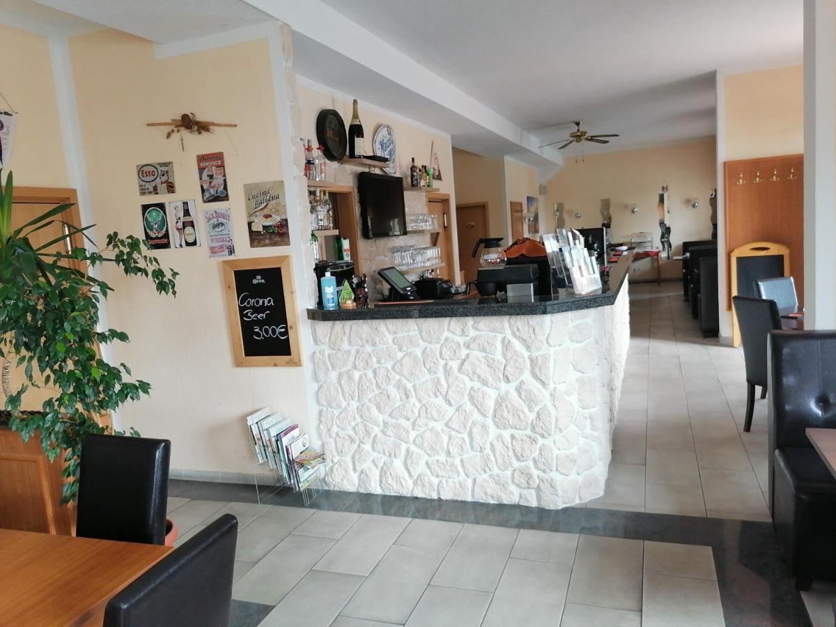 Pension Kuehnauer Hof Dessau-Rosslau Exteriör bild