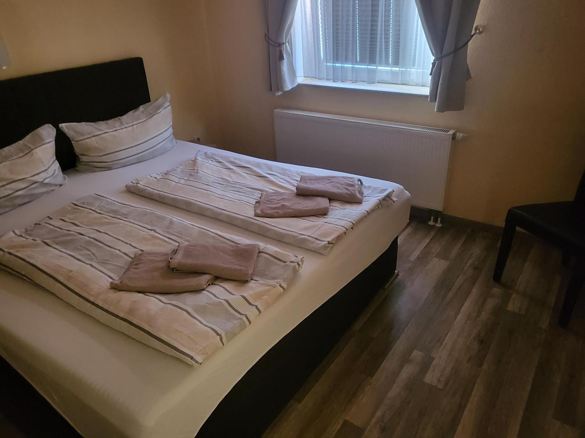 Pension Kuehnauer Hof Dessau-Rosslau Exteriör bild